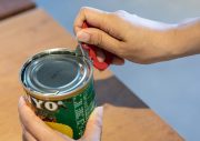 ソビエト製 缶切り レトロかわいいZ缶切 村の鍛冶屋×プリンス工業 | 株式会社山谷