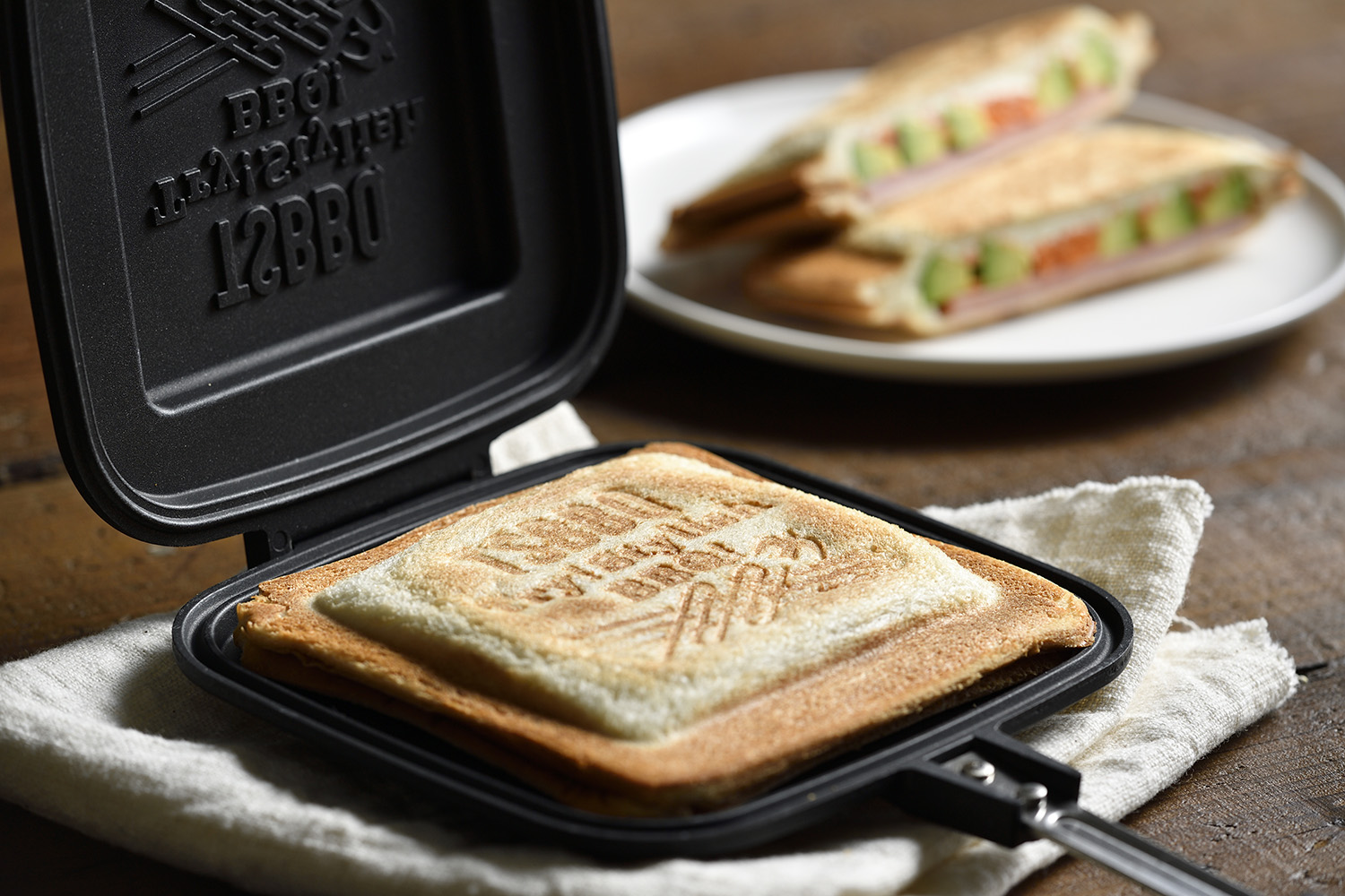 村の鍛冶屋 TSBBQ ホットサンドメーカー 燕三条製】TSBBQ ホットサンドメーカーシルバー［TSBBQ-007